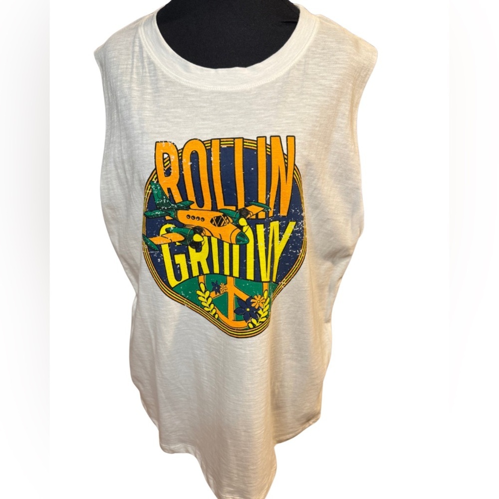 NWT - BUCKETLIST White Sleeveless Graphic Tee Women's Medium